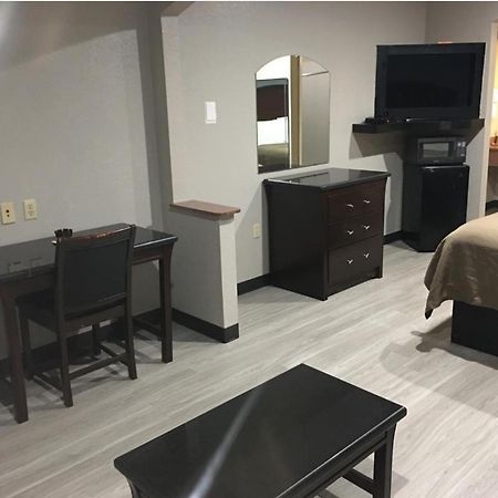 Hotel O Regency Suites Houston - Iah Beltway 8 Х'юстон Екстер'єр фото