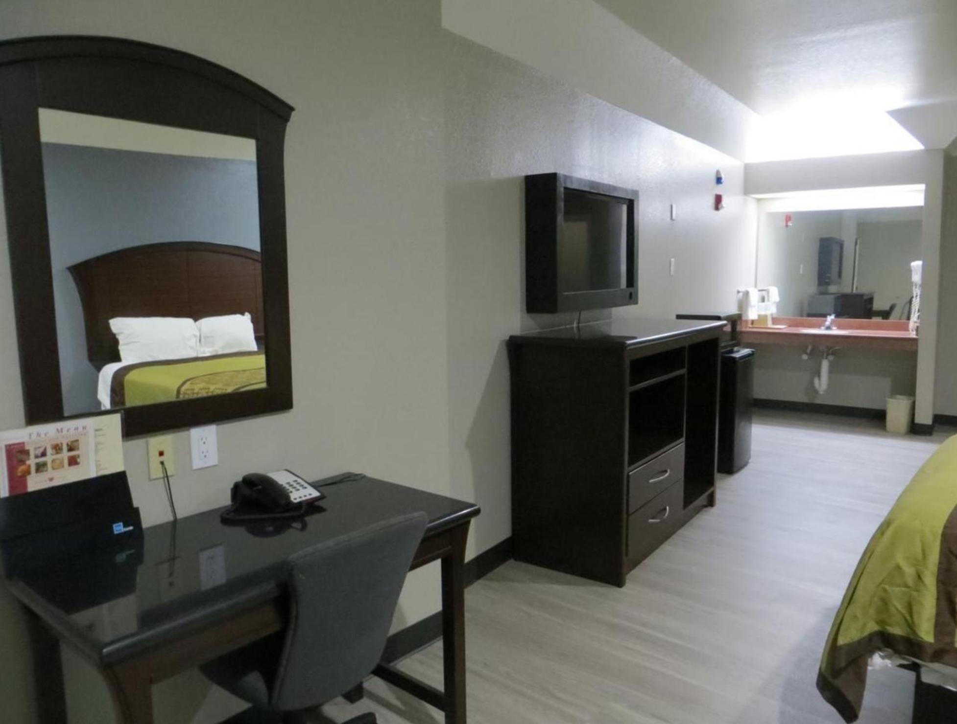 Hotel O Regency Suites Houston - Iah Beltway 8 Х'юстон Екстер'єр фото