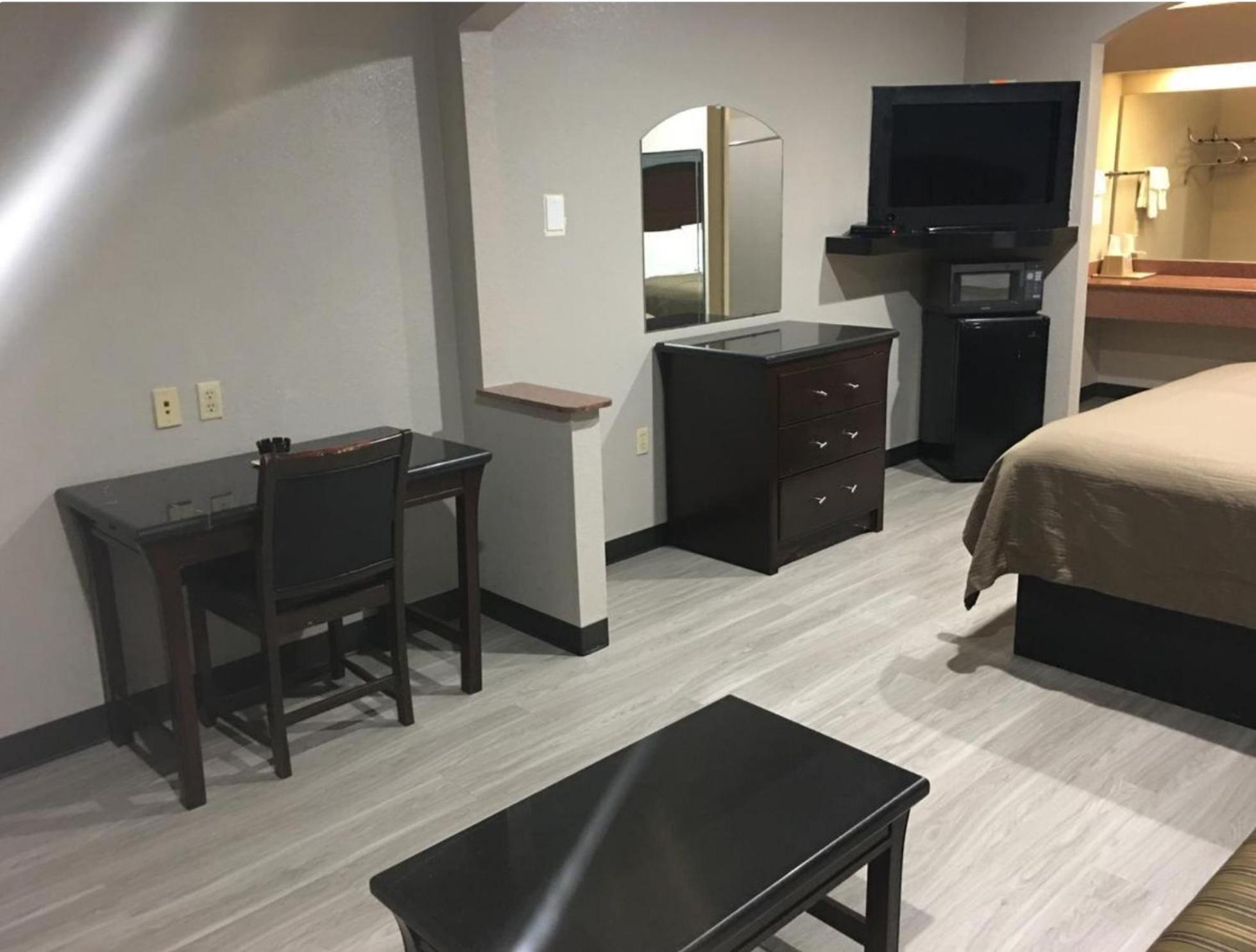 Hotel O Regency Suites Houston - Iah Beltway 8 Х'юстон Екстер'єр фото