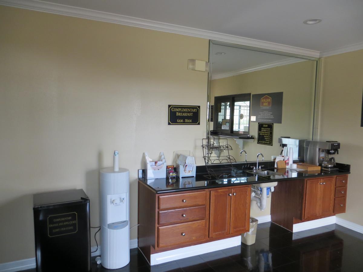 Hotel O Regency Suites Houston - Iah Beltway 8 Х'юстон Екстер'єр фото